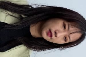 紧身长裤高跟长腿翘臀美女