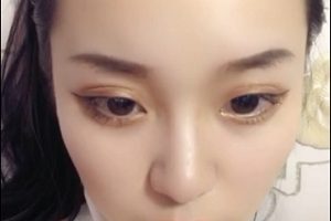 气质女神戴着兔耳朵约p私拍