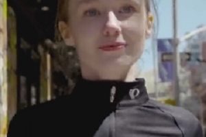 乌克兰模特《Emily》纽约繁华大街露出