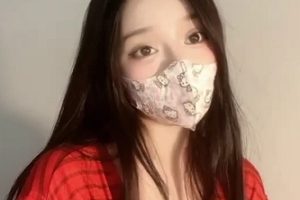 新人青春抚媚美少女《御梦子》世界杯