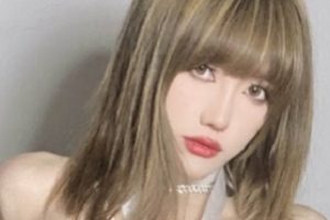 抖音高颜值网红主播《田心三水》紫薇秀