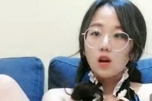 斗鱼当红主播《可爱的小骚》道具合集