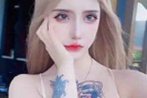 抖音网红《金伊娜》吃瓜视频曝光