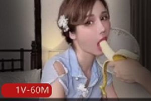 onlyfans《辛尤里》旗袍粉黛风初次下水作