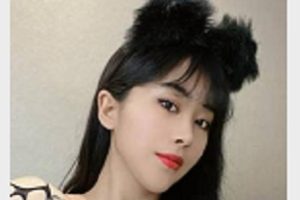 twitter超人气极品网红《张贺玉》ins图集