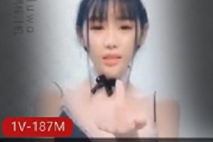 Twitter极品妹子嫩模《Huluwa》少男榨汁机