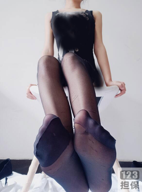 微博网红《橘猫》自我安慰连体衣