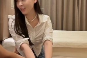 专攻名器具探花《大熊哥》一线天已婚少女