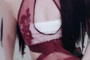 斗鱼《xuemeienen学妹》与《热喵》的ASMR剧情助眠视频