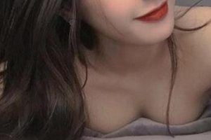 虎牙反差主播《一只董小可爱》高端圈外女直播