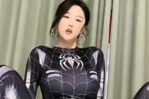 抖音擦边网红《颜不乖》千元定制舞蹈视频