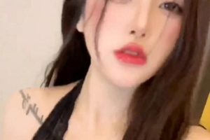 神级颜值主播《心甜》露脸一对一