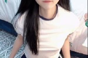 Twitter逐渐堕落的萌妹《芋喵喵》高价定制超萌水手服合集