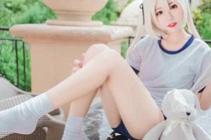 超火萌妹cos《猫君君MaoJun》