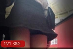 各种真实拍摄美腿真空裙子