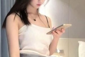 小奶猫大学生主播《王爱笑》大系校花女神作品