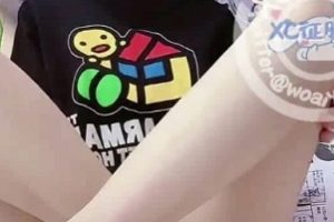 Twitter网红《xc征服者》无比白皙的筷子腿