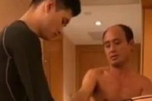 某土豪大叔的妻子爆出meng liao，大叔的小三竟然是小鲜肉【1V，279M】