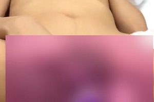 美眉棒棒：探索神秘地带的抽搐拳头抽动