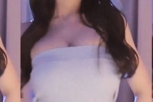 米娜大摆锤合集：03:10:49顶级诱惑表演