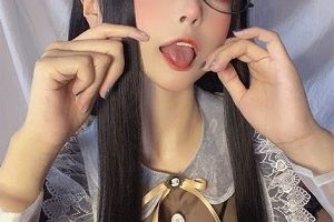 [妹子][高颜值]佳佳好难啊768p16v合集