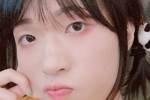 推特俞喵喵眼镜TS私拍视频2G收藏百度身材火辣