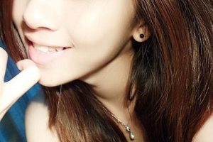 网红雯妹不听话绯闻视频合集6部1.7G，青纯美少女校服短裙